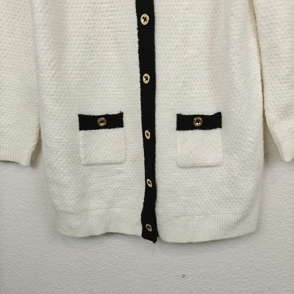 Lilly Pulitzer *Flawed* Davison Button Up Sweater Black,Cream Size Medium - Picture 5 of 16